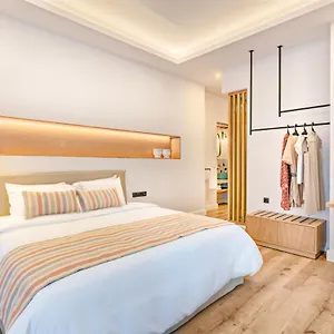 https://oniro-apts.rethymnohotels.net