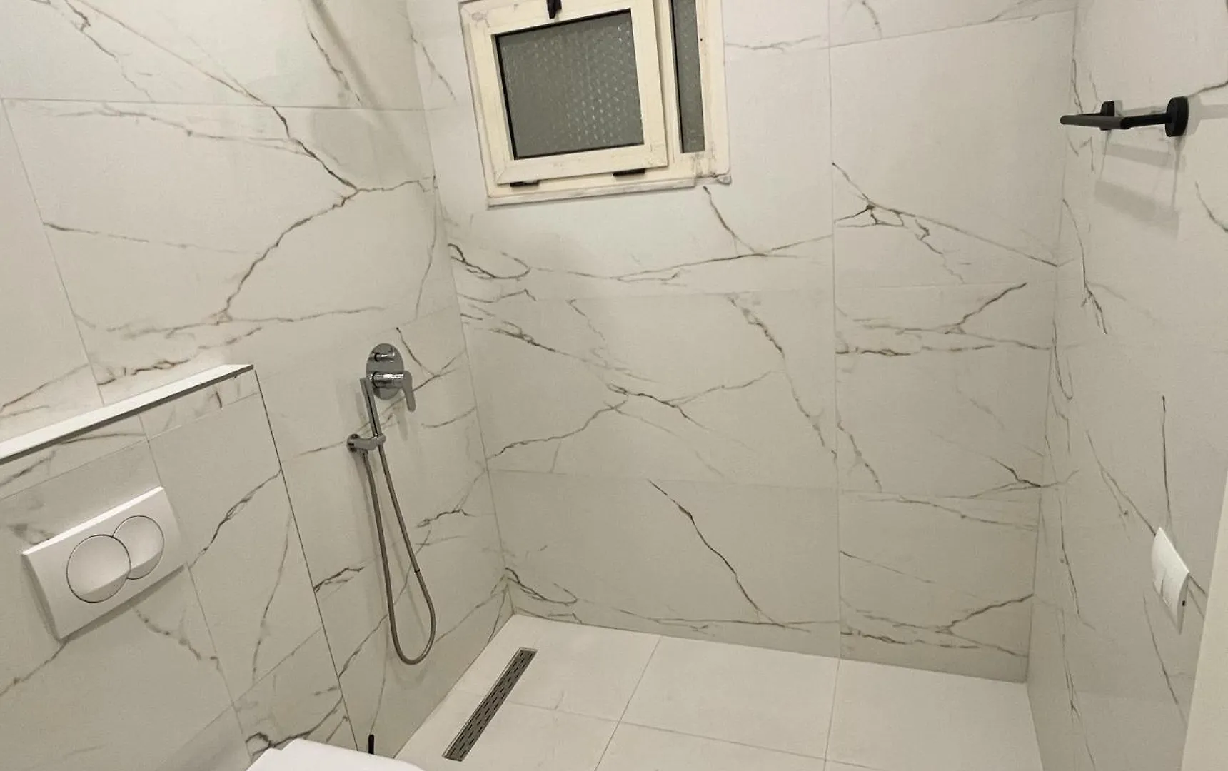 Sea View Apartaments Durres Apartment